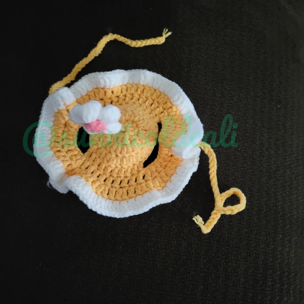 Crochet sun hat for cat